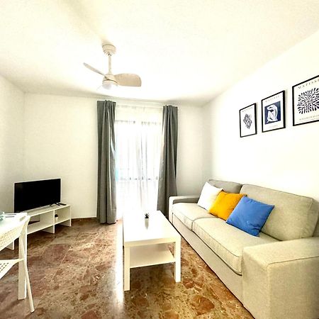 מאלגה Beautiful & Sunny Apartment מראה חיצוני תמונה