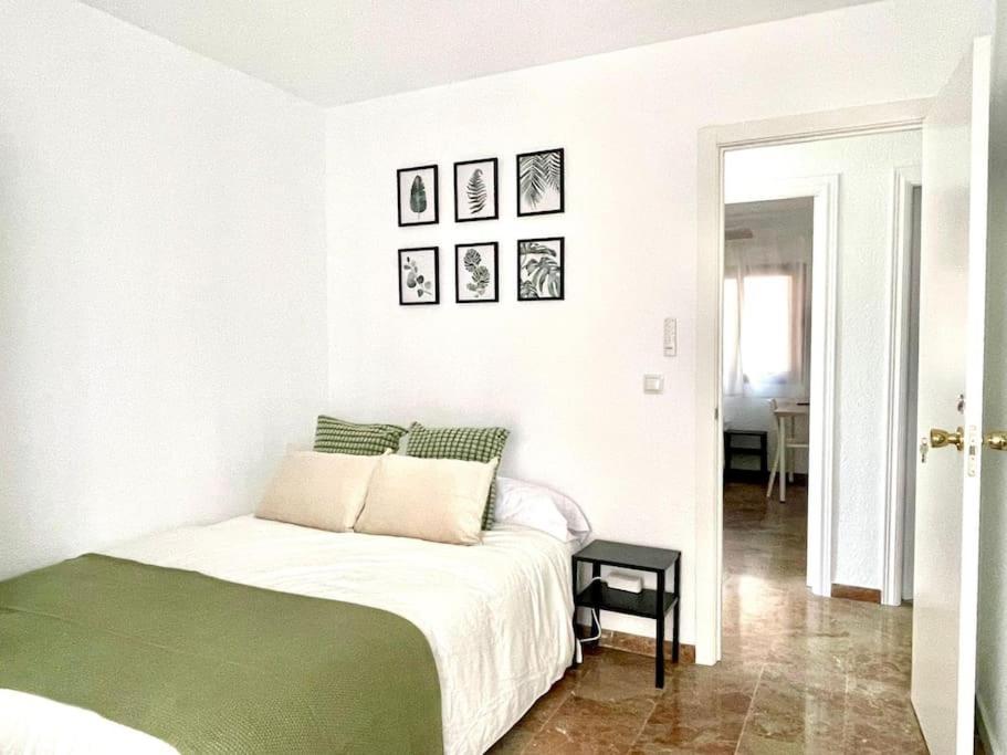 מאלגה Beautiful & Sunny Apartment מראה חיצוני תמונה