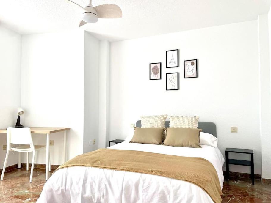 מאלגה Beautiful & Sunny Apartment מראה חיצוני תמונה