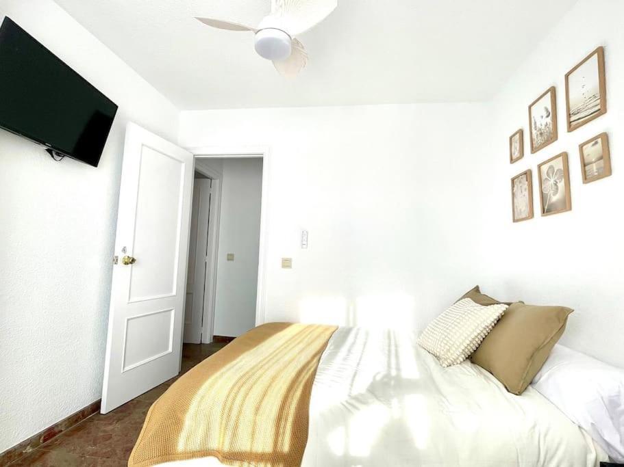 מאלגה Beautiful & Sunny Apartment מראה חיצוני תמונה